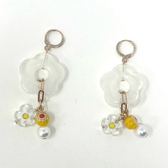 New Siizu x Free People Rachel Floral Earrings Eco-Friendly Sustainable Gold - Picture 4 of 5